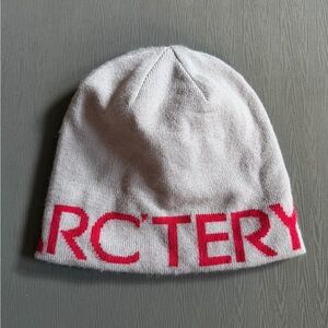 Arc’Teryx Beanie